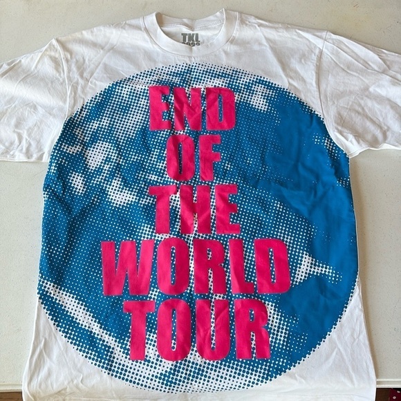 The Kid Laroi TKL End Of The World Tour 2022 Official Merch Shirt  LARGE - Picture 1 of 3